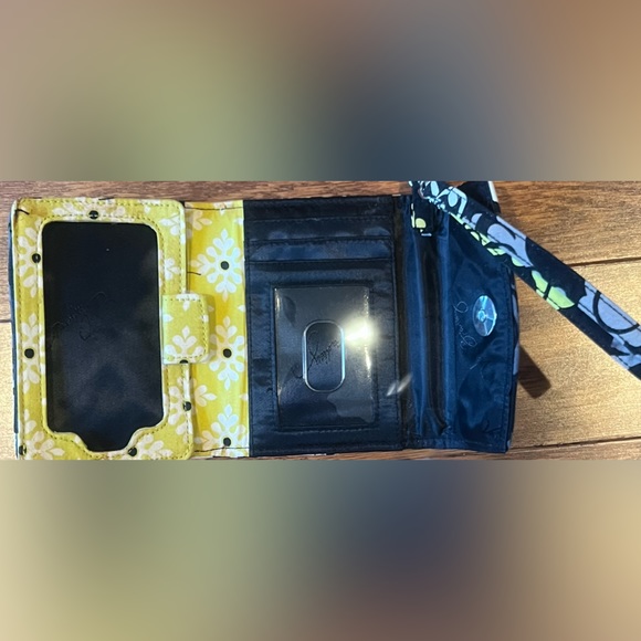 Vera Bradley Wristlet - Picture 3 of 3